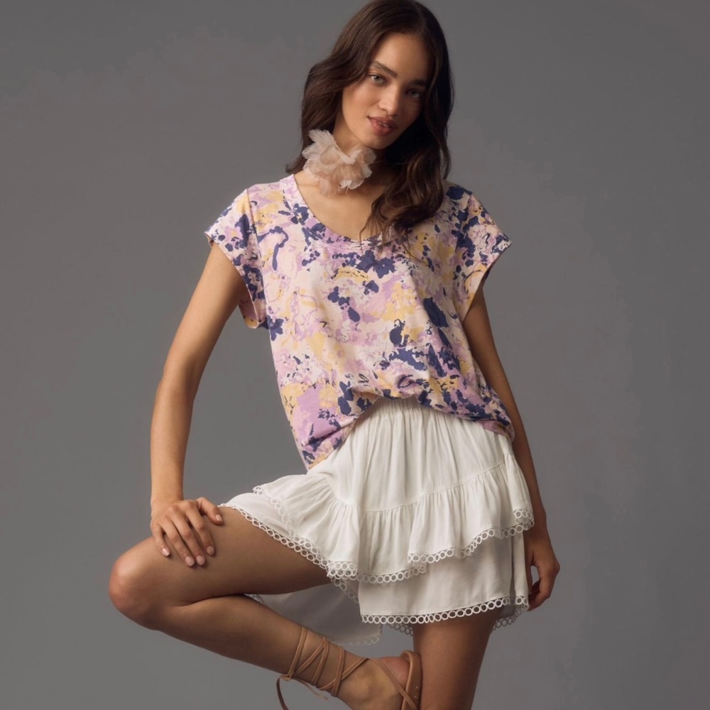 Anthropologie Lavender and Yellow Abstract Short Sleeve Tee